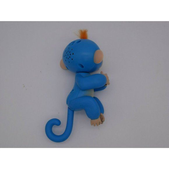 WowWee Fingerlings Interactive Baby Monkey Blue Boris - Picture 2 of 5